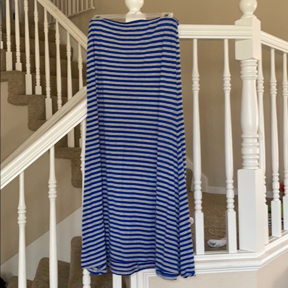 Eight Sixty long stretchy skirt